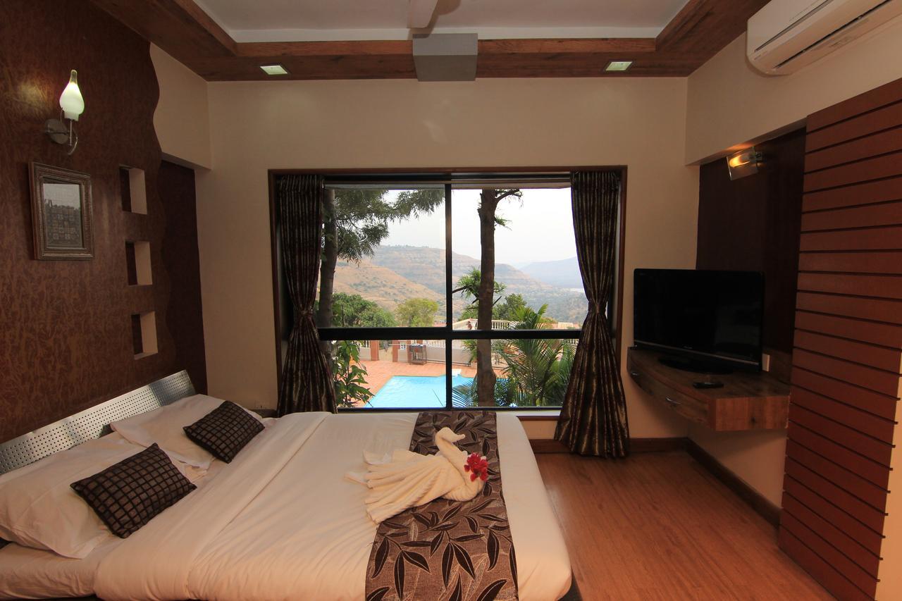 Mount View Executive Hotel พันช์กานี ภายนอก รูปภาพ