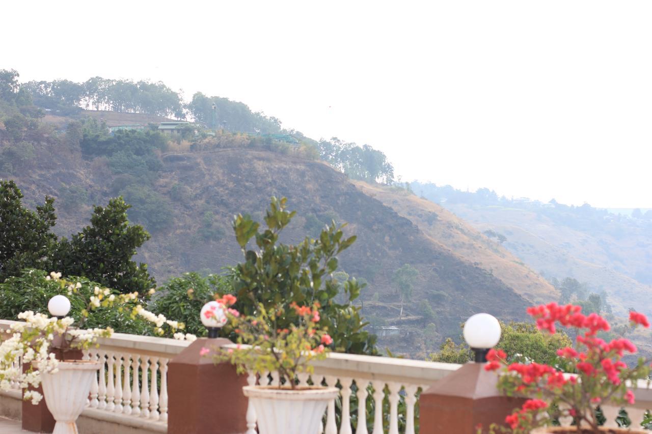 Mount View Executive Hotel พันช์กานี ภายนอก รูปภาพ