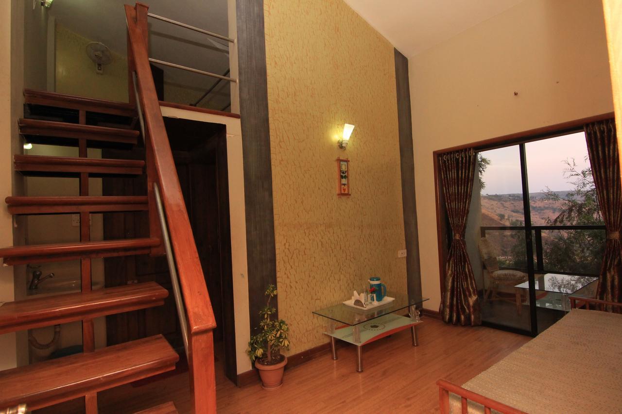 Mount View Executive Hotel พันช์กานี ภายนอก รูปภาพ